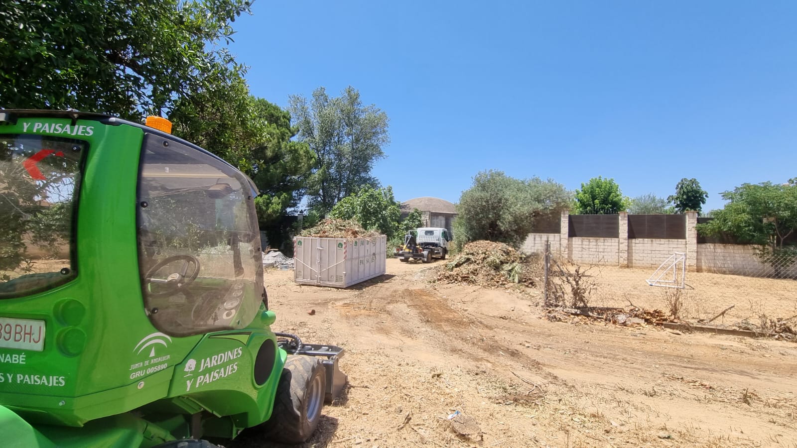 Gestión de residuos vegetales en Villanueva del Ariscal | Jardines y Paisajes